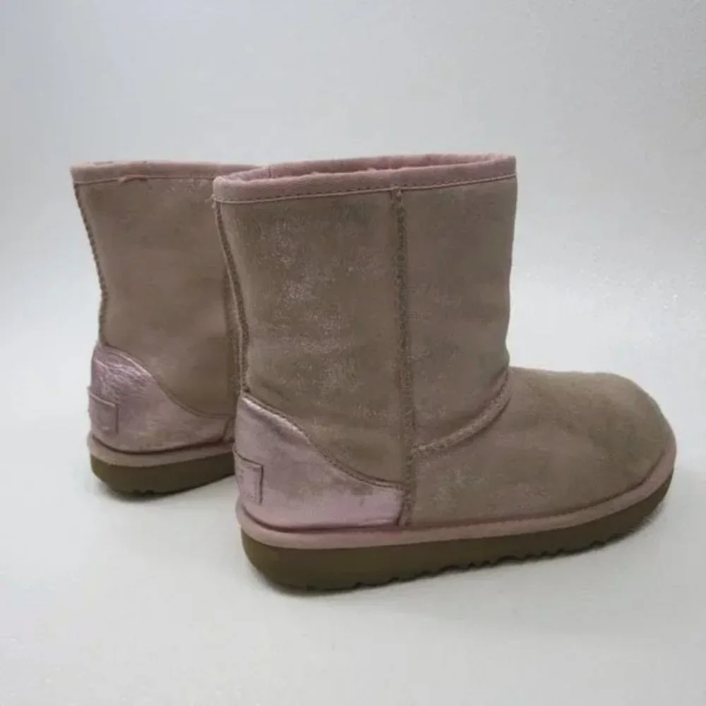 Ugg Classic II Metallic Shimmer Silver Booties Boots Kids 4